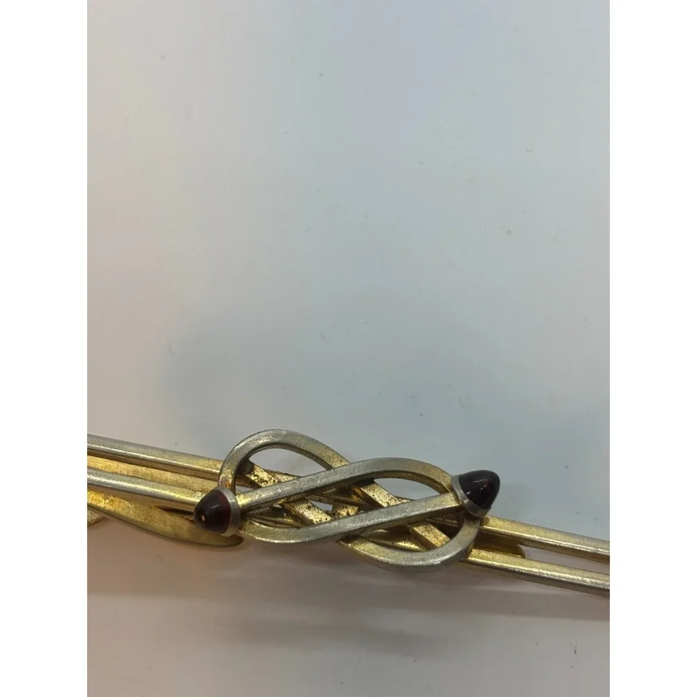 Vintage Tie Bar‎ Gold Tone Intricate Knot Detail Red Stones Hickok